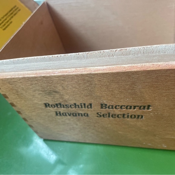 Wooden cigar box - Picture 3 of 7